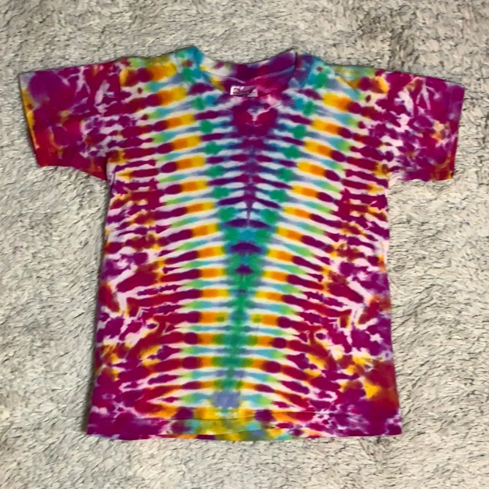 VINTAGE 90s Multicolored Tie-Dye T-shirt